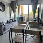 Joli 2 Pieces Aux Pieds Des Plages Appartement