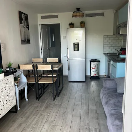 Joli 2 Pieces Aux Pieds Des Plages Apartment *