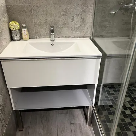 Joli 2 Pieces Aux Pieds Des Plages Appartement *